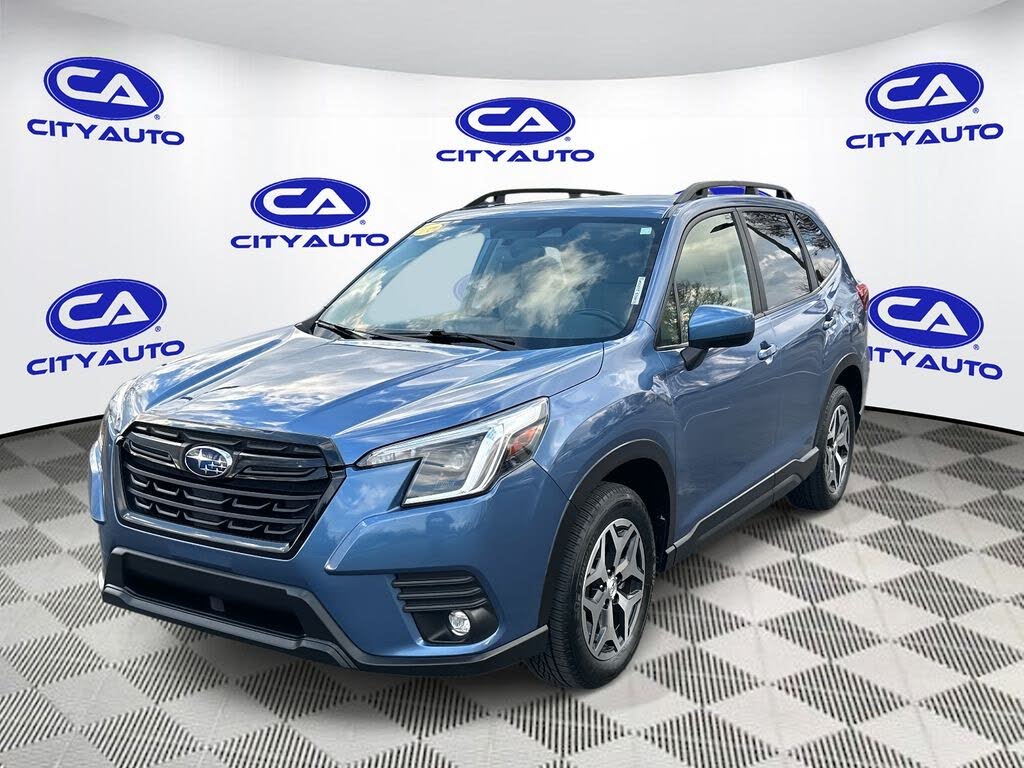 2024 Subaru Forester Premium Crossover AWD