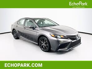 Toyota Camry SE FWD