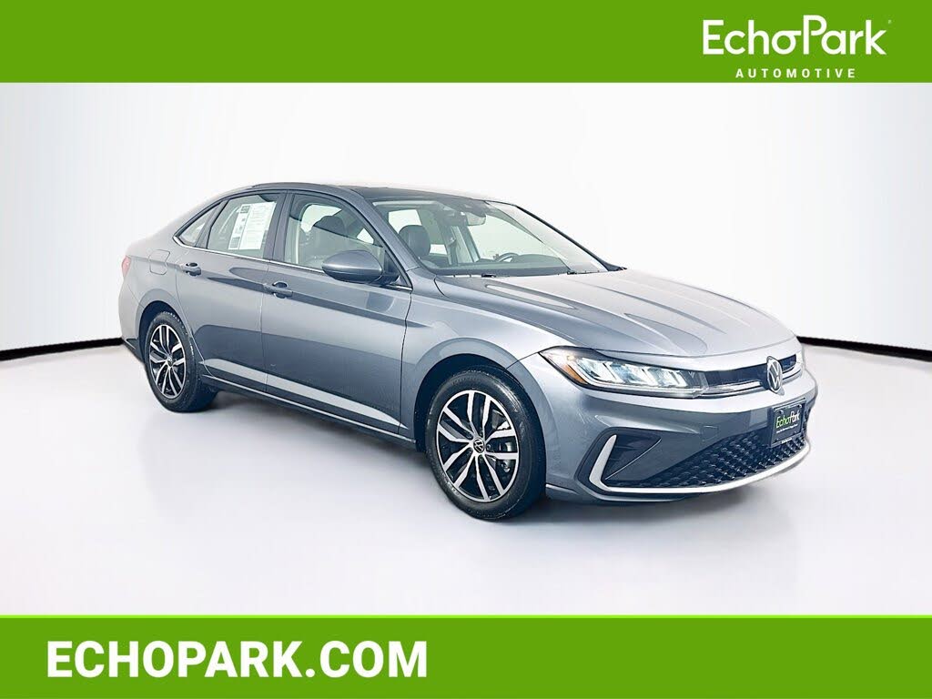 2025 Volkswagen Jetta SE FWD