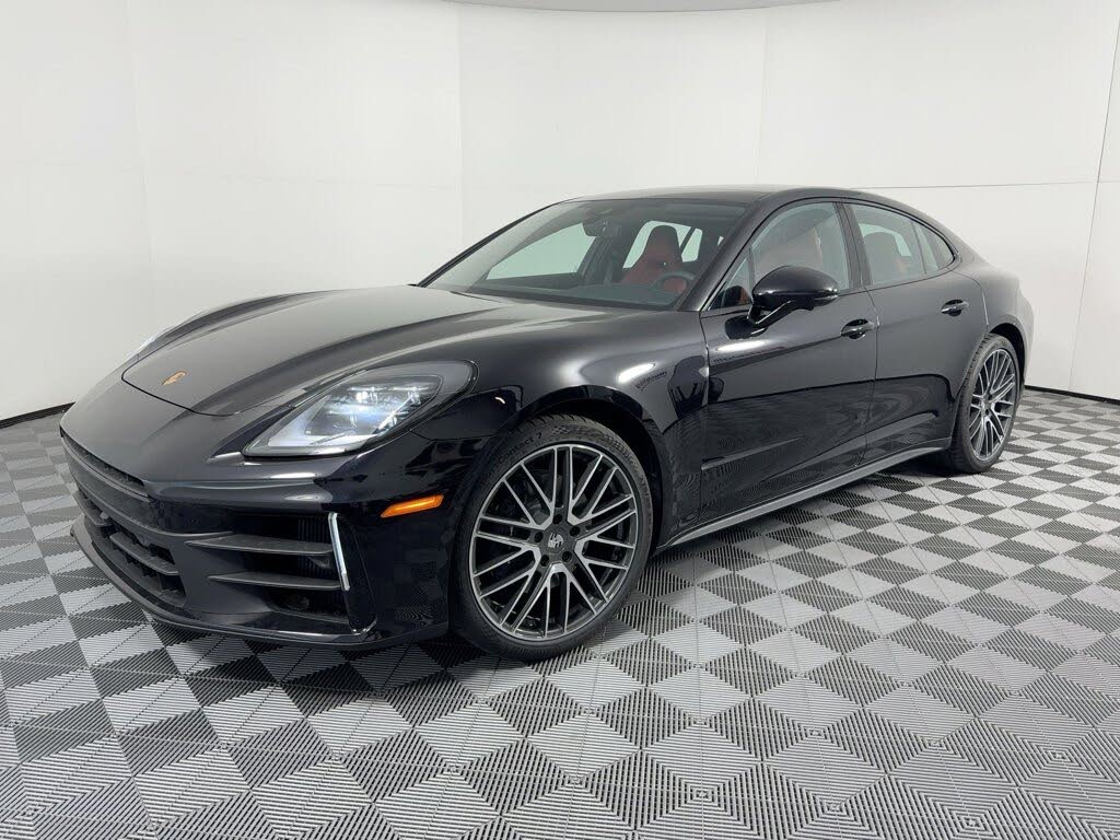 2026 Porsche Panamera RWD