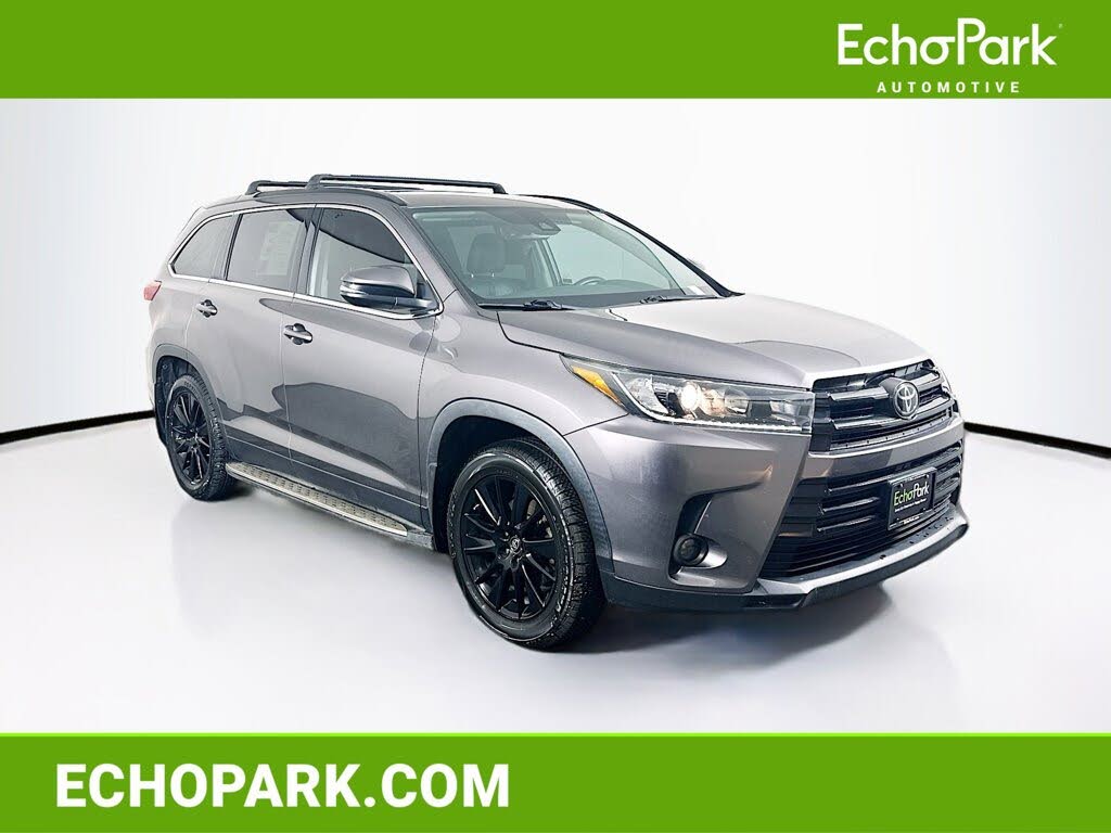 2019 Toyota Highlander SE FWD