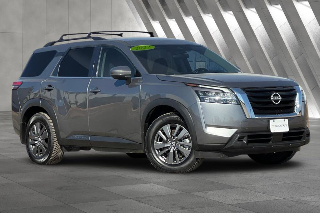 2022 Nissan Pathfinder SV FWD