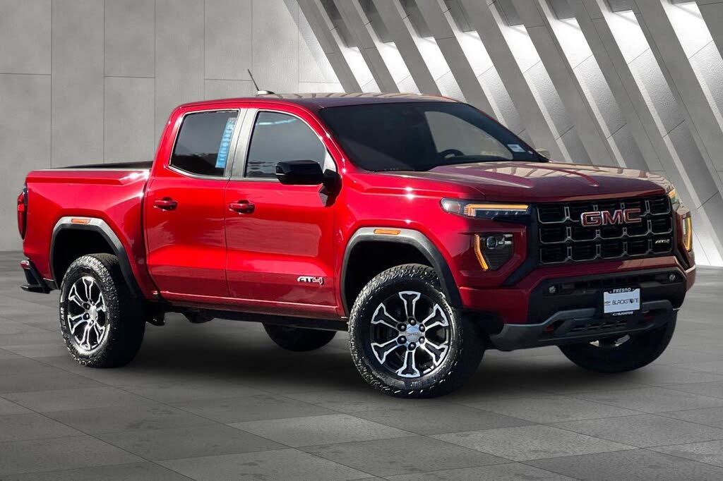 2023 GMC Canyon AT4 Crew Cab 4WD