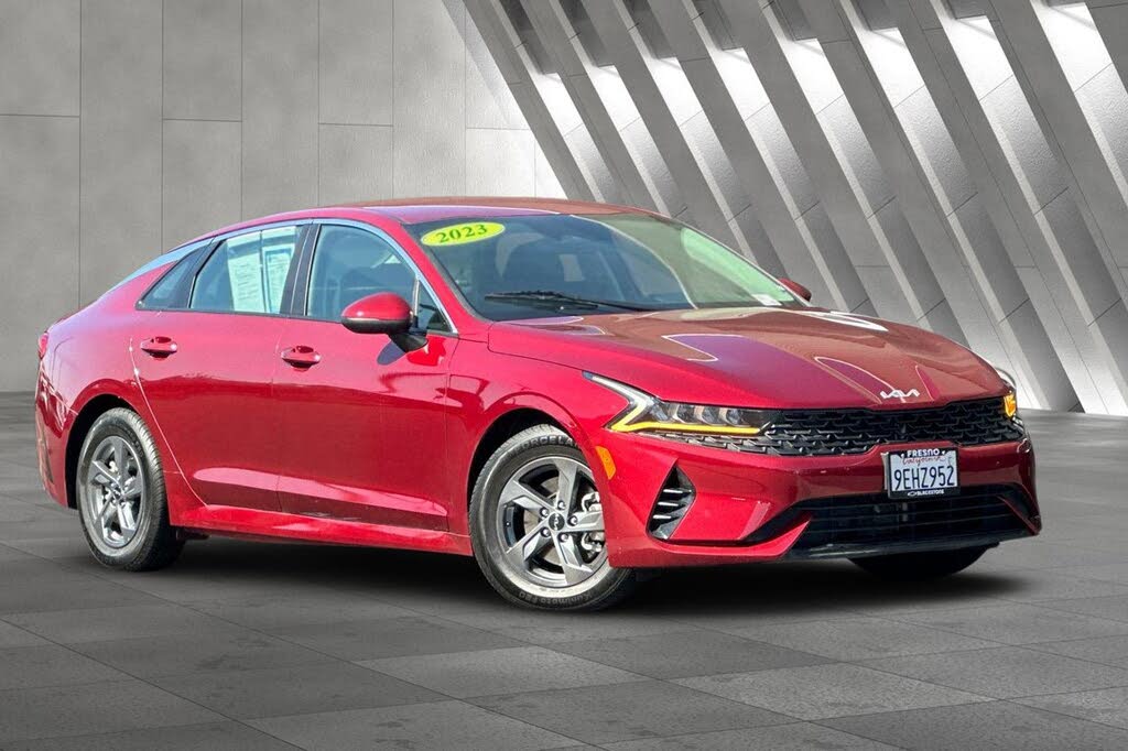 2023 Kia K5 LXS FWD