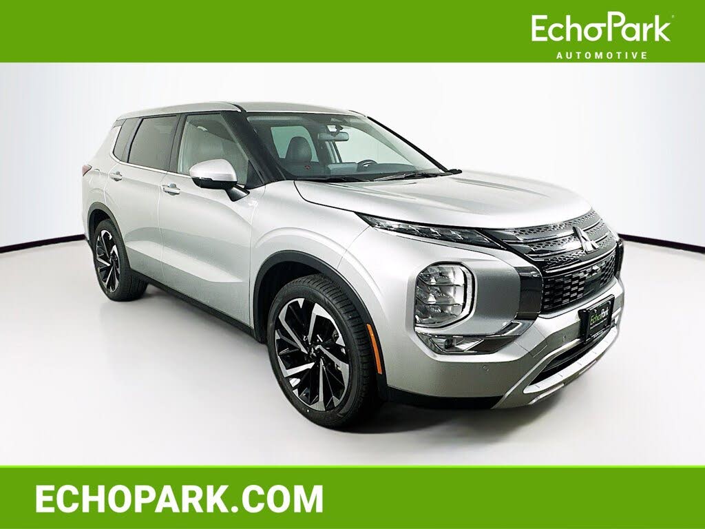 2023 Mitsubishi Outlander SE FWD