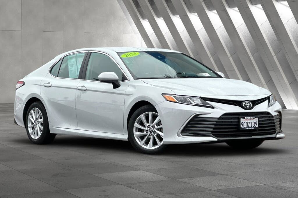 2023 Toyota Camry LE FWD