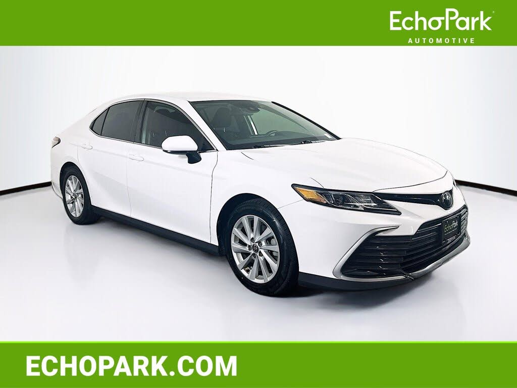 2023 Toyota Camry LE FWD