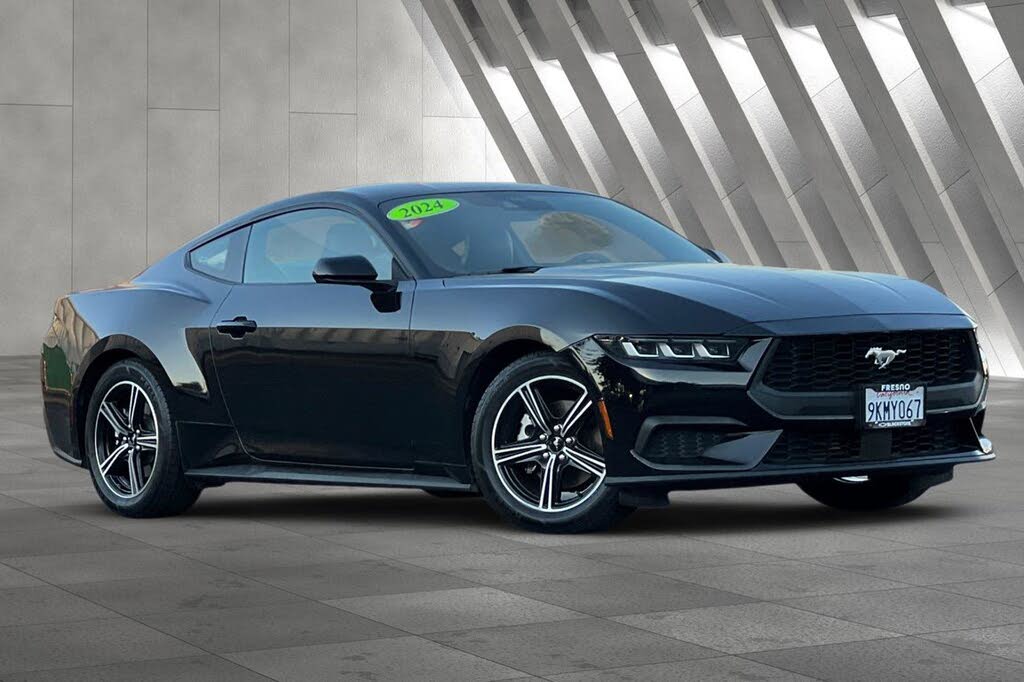 2024 Ford Mustang EcoBoost Fastback RWD