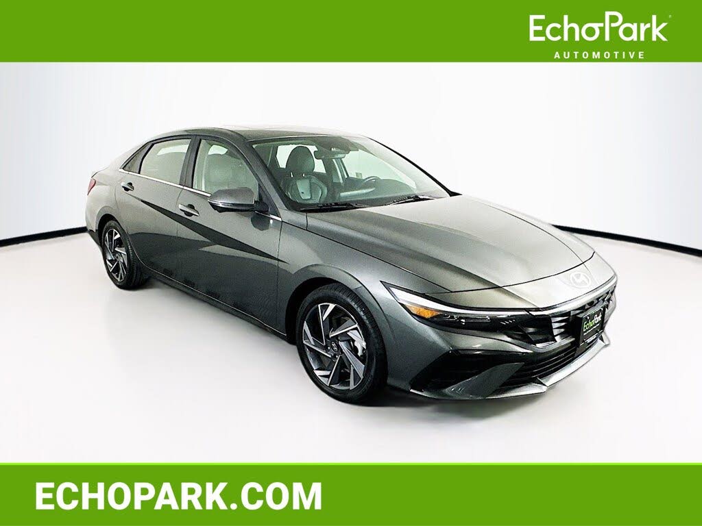 2024 Hyundai Elantra Limited FWD