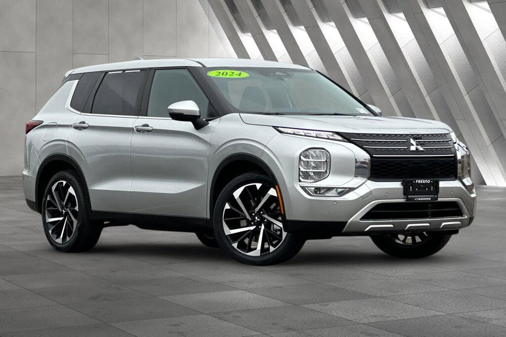 2024 Mitsubishi Outlander SE FWD