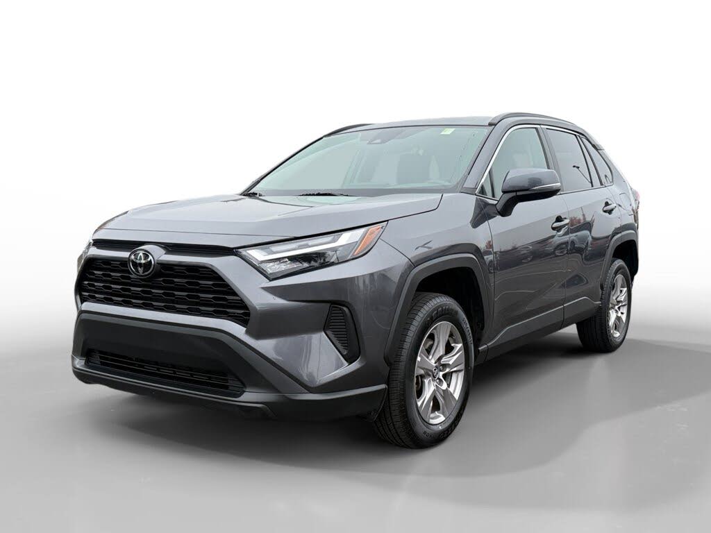 2024 Toyota RAV4 XLE FWD