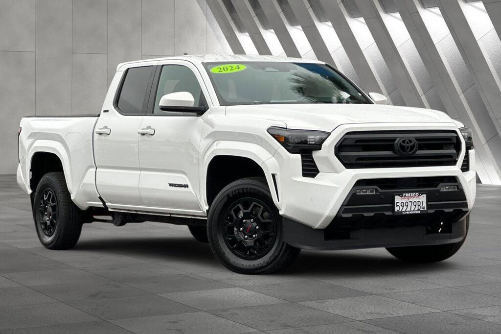 2024 Toyota Tacoma SR5 Double Cab 4WD