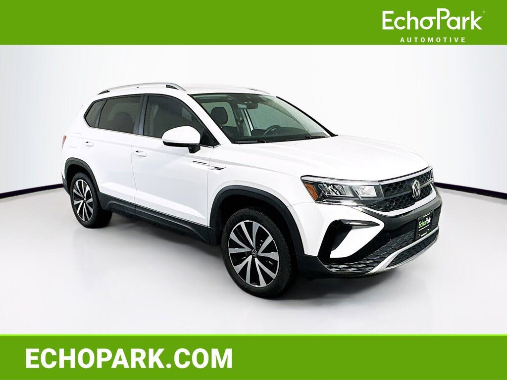 2024 Volkswagen Taos SE FWD