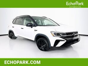 Volkswagen Taos SE Black 4Motion