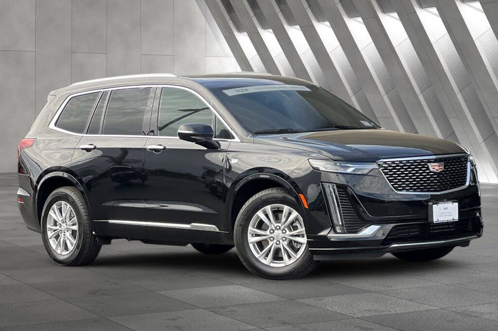 2025 Cadillac XT6 Luxury FWD