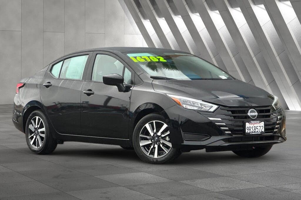 2025 Nissan Versa SV FWD