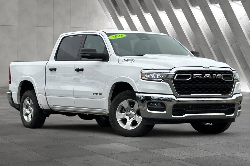 2025 RAM 1500 Big Horn Crew Cab 4WD