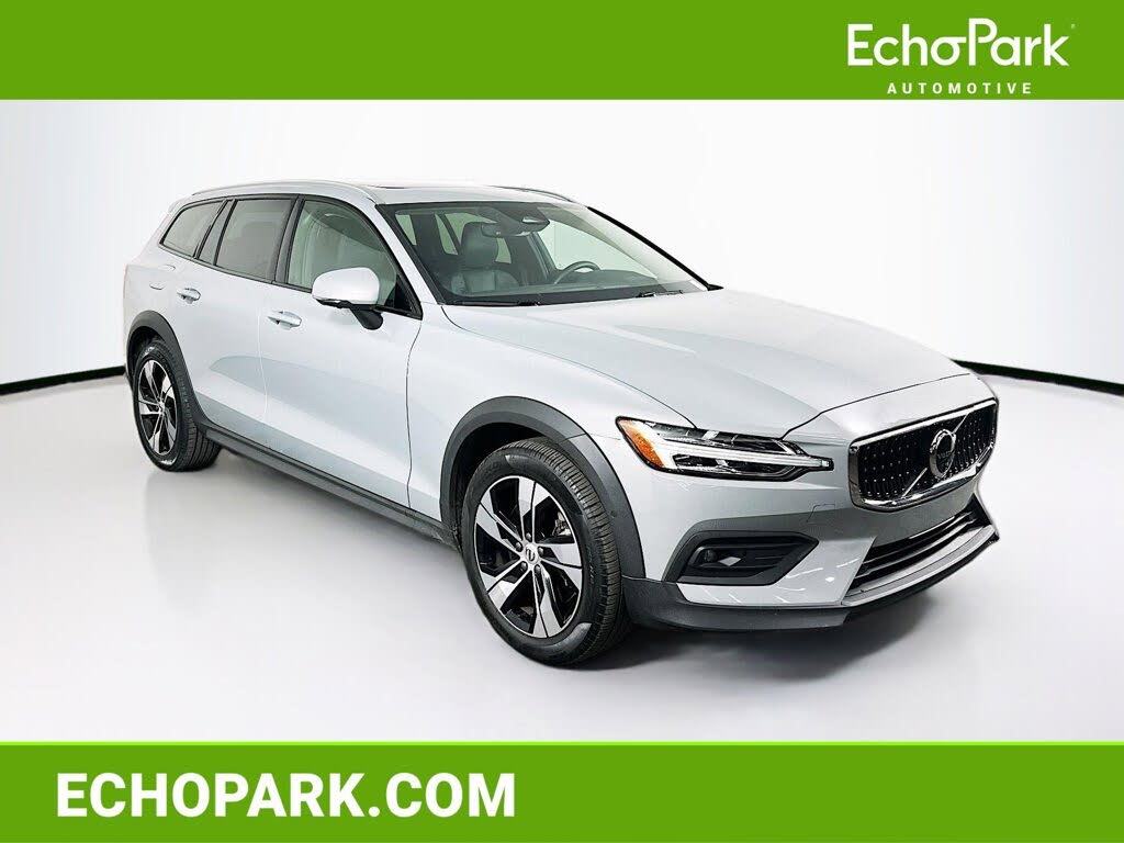 2025 Volvo V60 Cross Country B5 Plus AWD