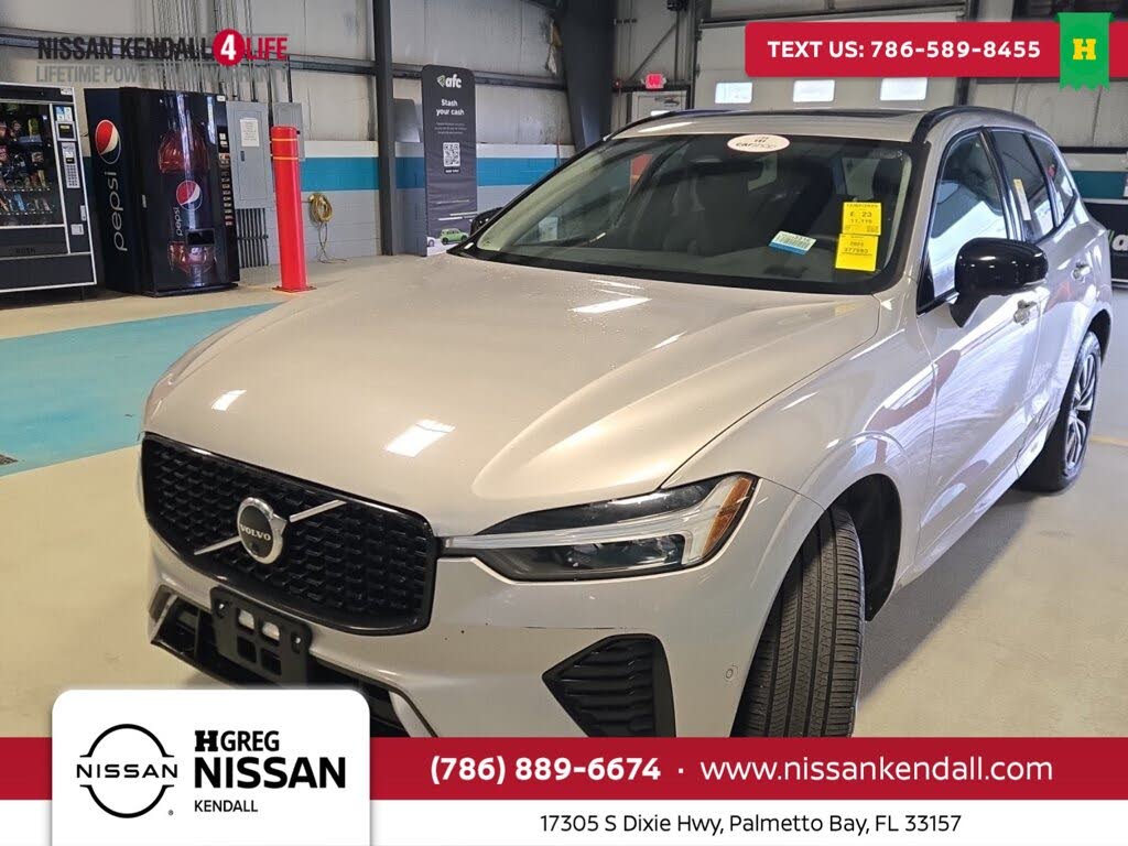 2025 Volvo XC60 B5 Plus Dark Theme AWD