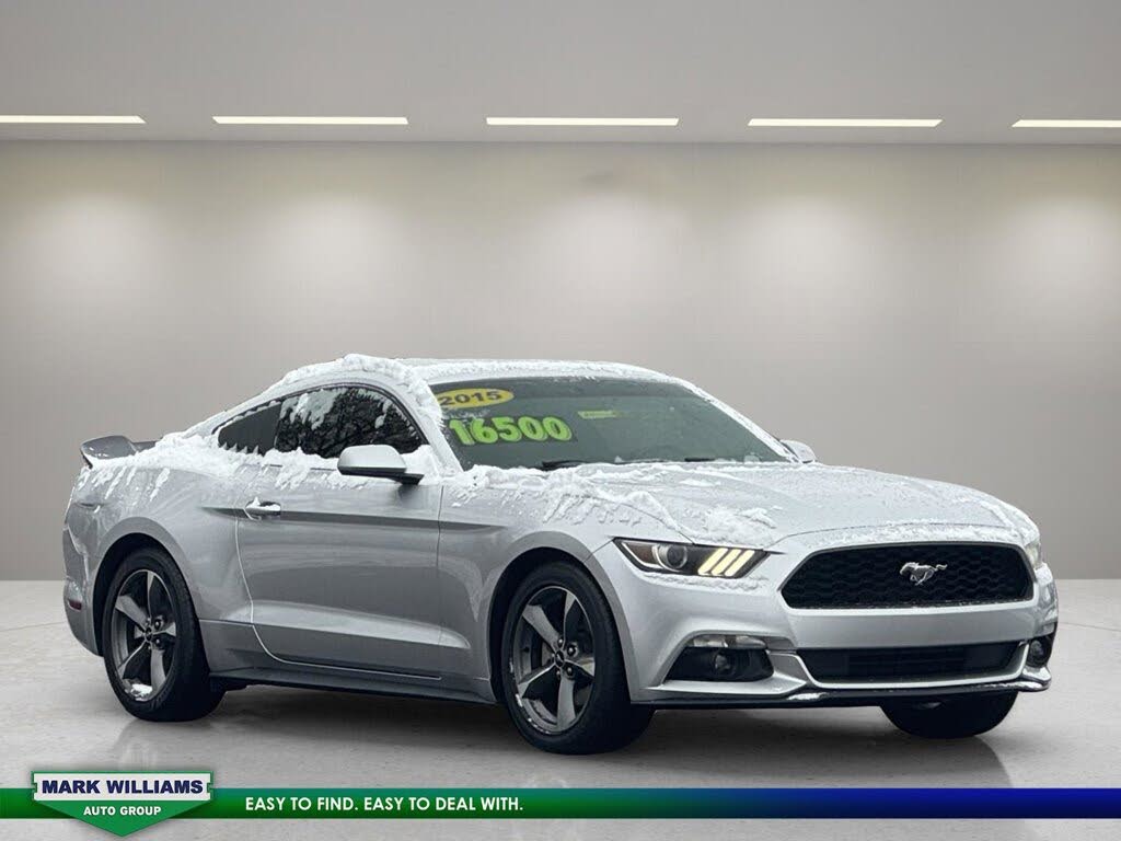 2015 Ford Mustang V6 Coupe RWD