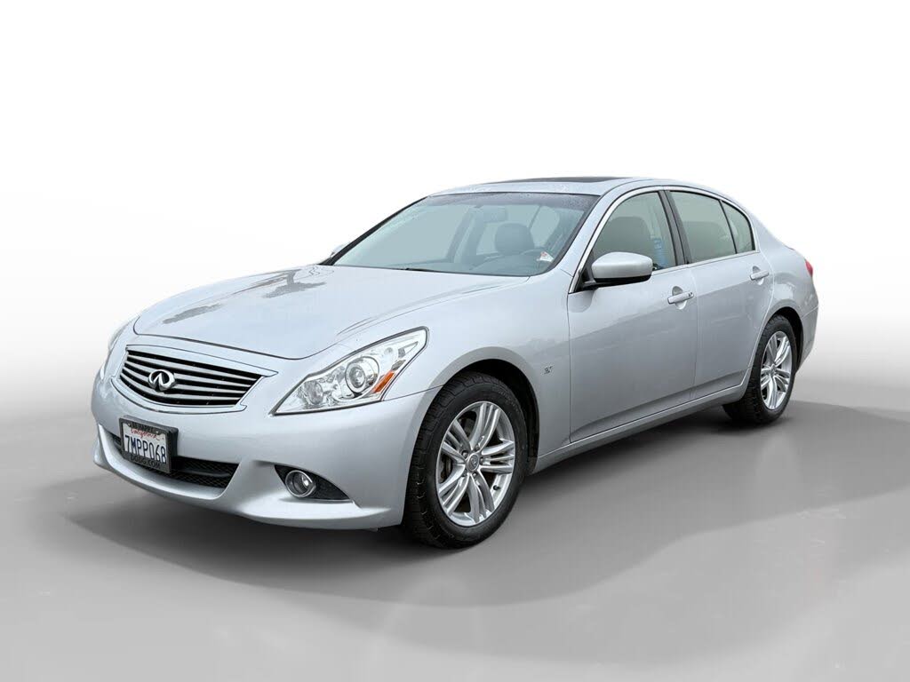 2015 INFINITI Q40 3.7 RWD