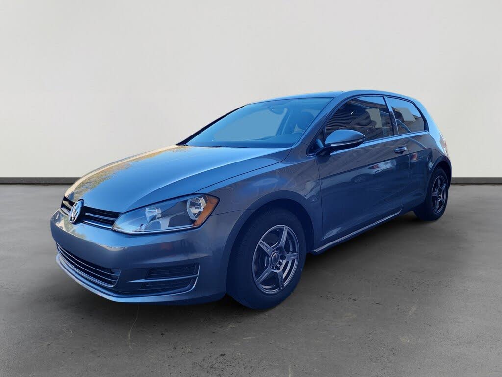 2015 Volkswagen Golf TSI  Launch Edition FWD