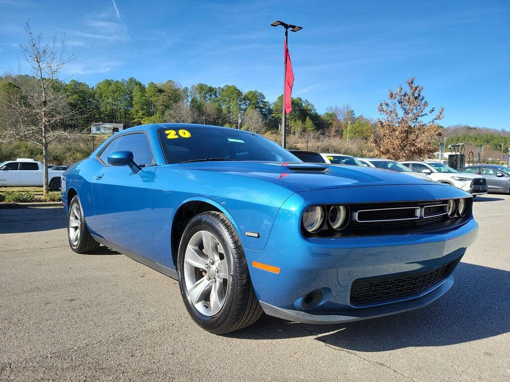 2020 Dodge Challenger SXT RWD