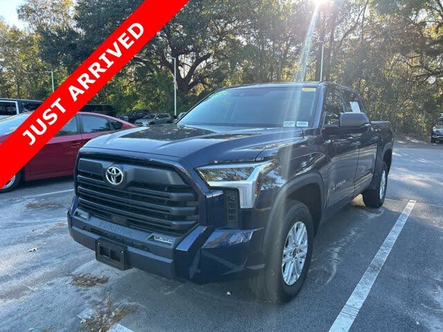 2022 Toyota Tundra SR5 CrewMax Cab 4WD