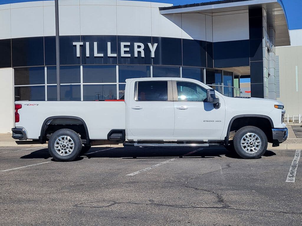 2024 Chevrolet Silverado 2500HD LT Crew Cab 4WD