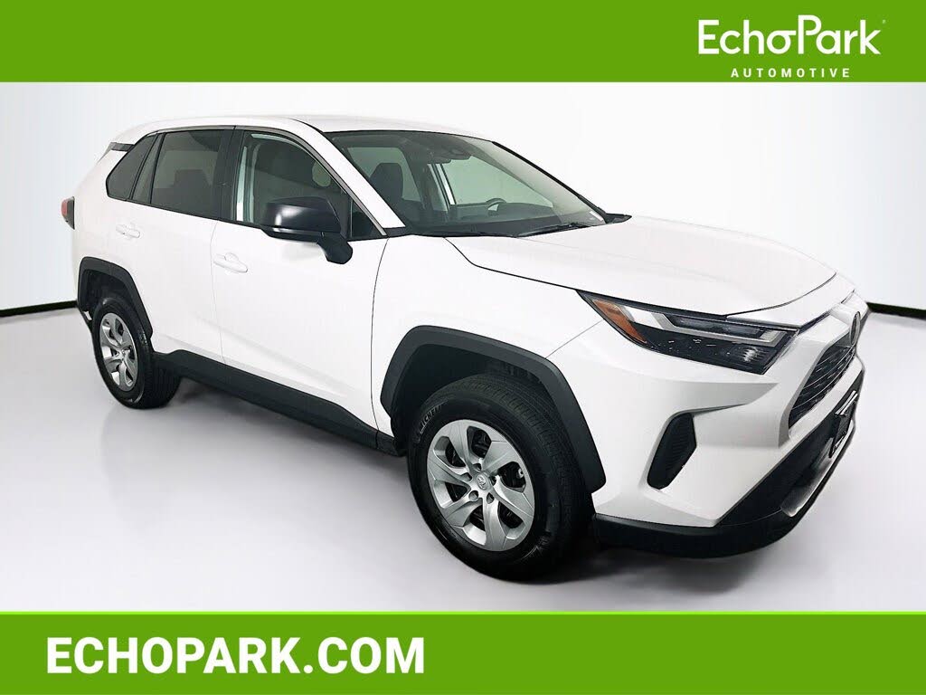 2025 Toyota RAV4 LE FWD
