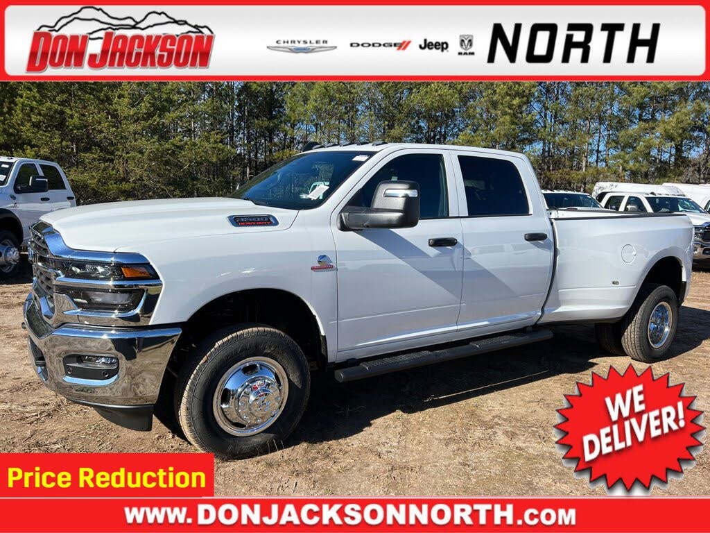 2026 RAM 3500 Tradesman Crew Cab LB DRW 4WD