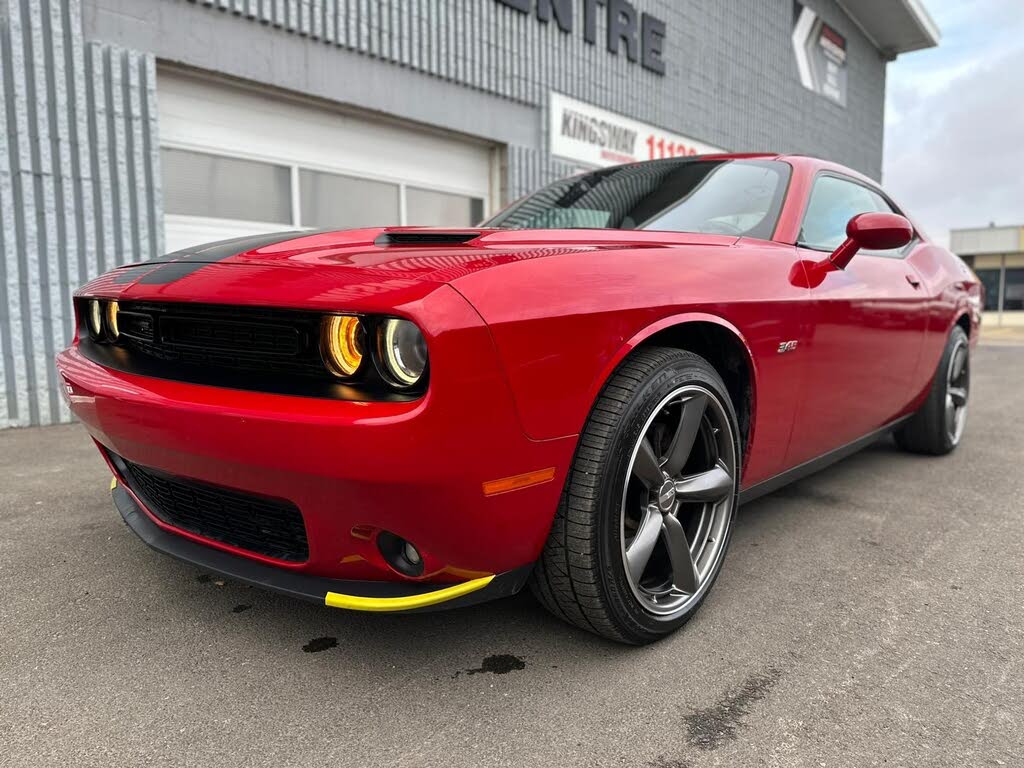 2017 Dodge Challenger SXT Plus RWD