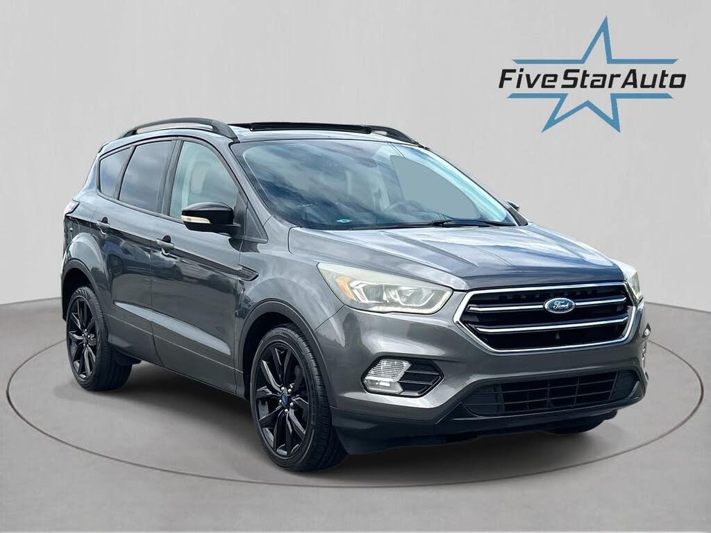 2017 Ford Escape Titanium FWD