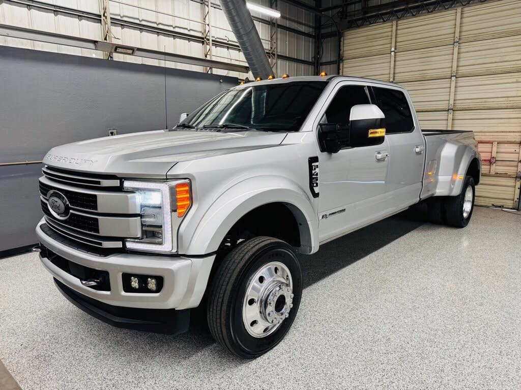 2019 Ford F-450 Super Duty Platinum Crew Cab LB DRW 4WD