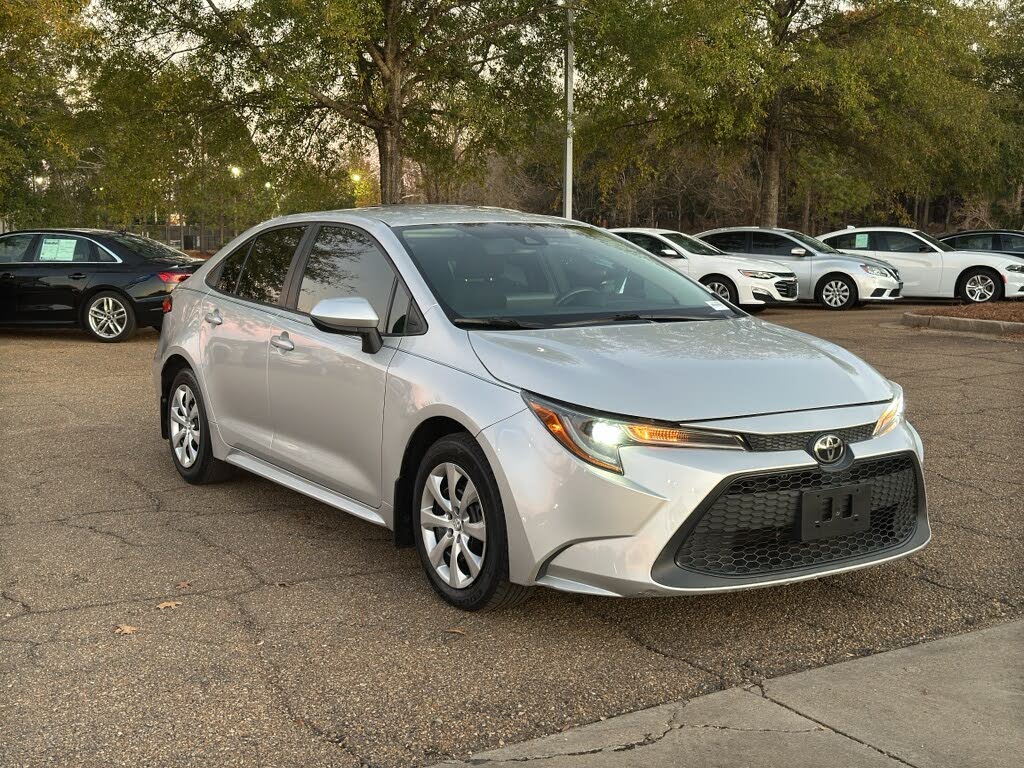 2022 Toyota Corolla LE FWD