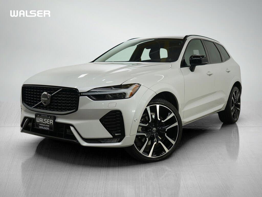 2023 Volvo XC60 B6 Ultimate Dark Theme AWD