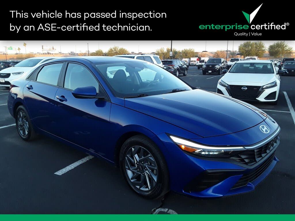 2024 Hyundai Elantra SEL FWD