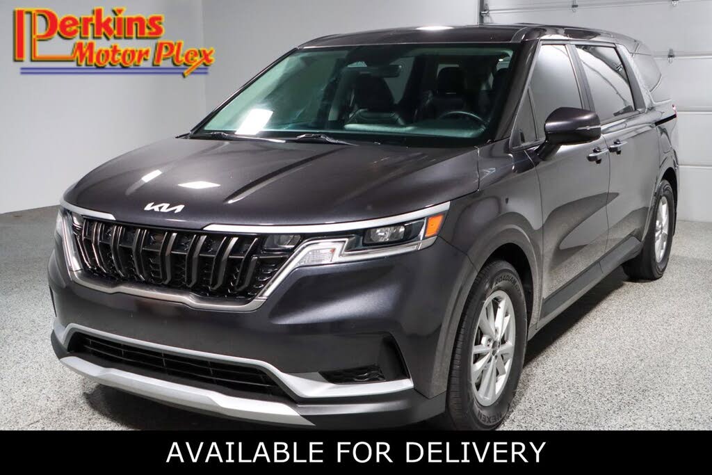 2024 Kia Carnival LX FWD