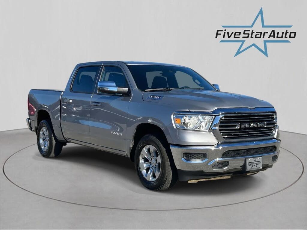 2024 RAM 1500 Laramie Crew Cab 4WD
