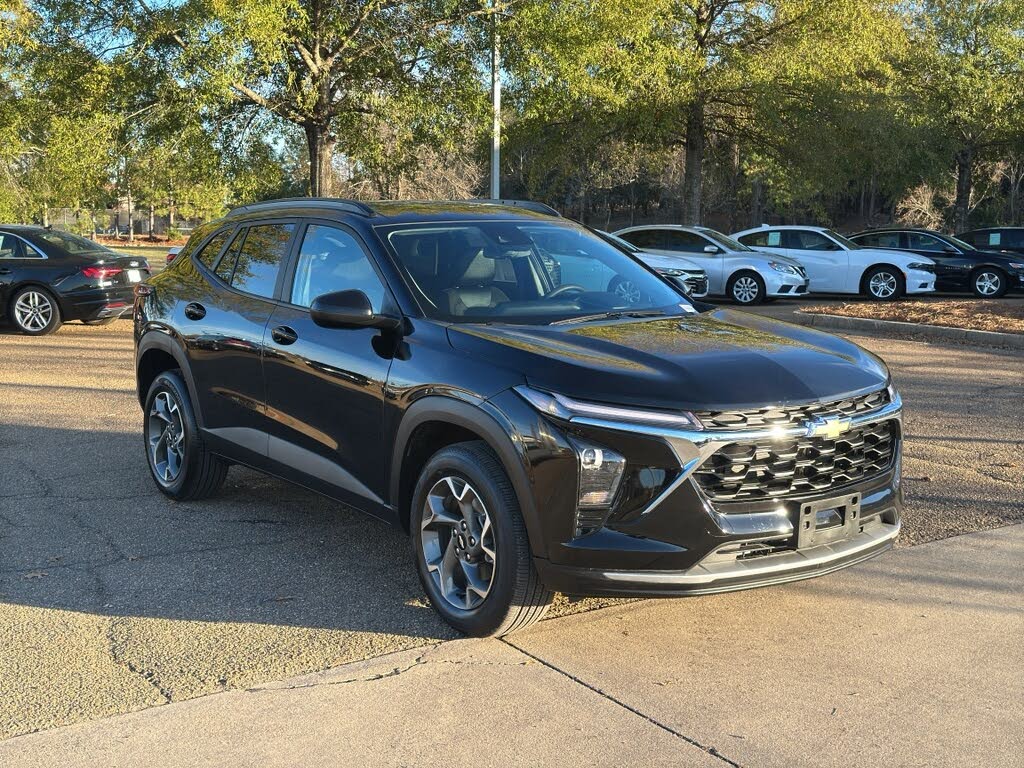 2025 Chevrolet Trax LT FWD