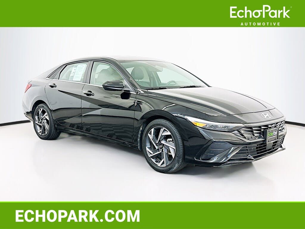 2025 Hyundai Elantra SEL Convenience FWD