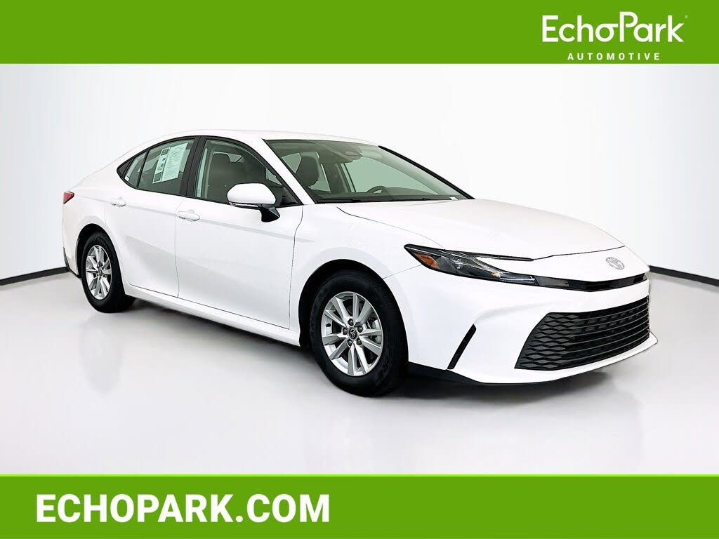2025 Toyota Camry LE FWD
