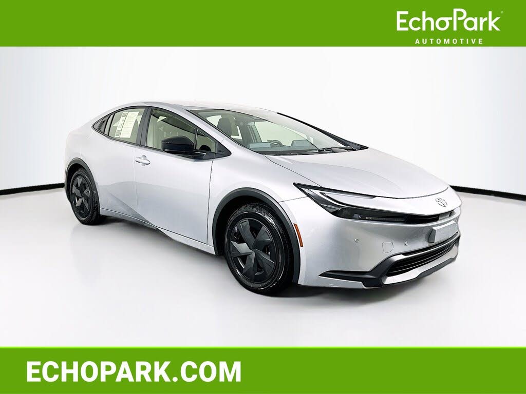 2025 Toyota Prius LE FWD