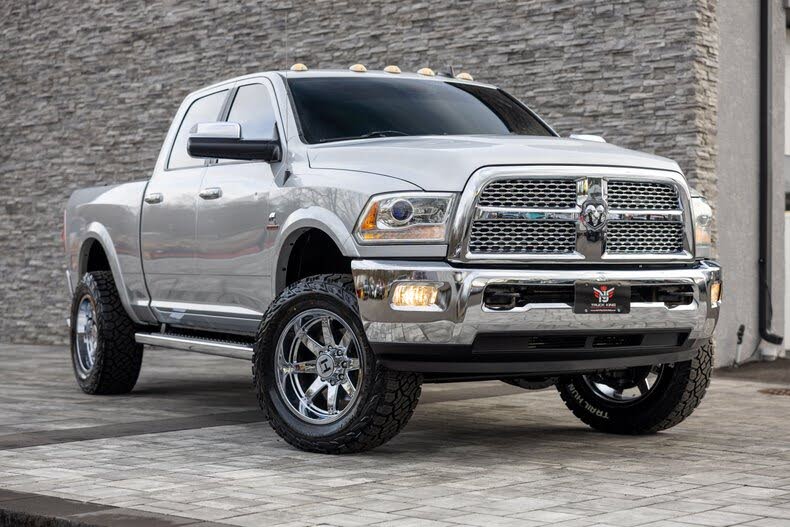 2014 RAM 3500 Laramie Crew Cab 4WD