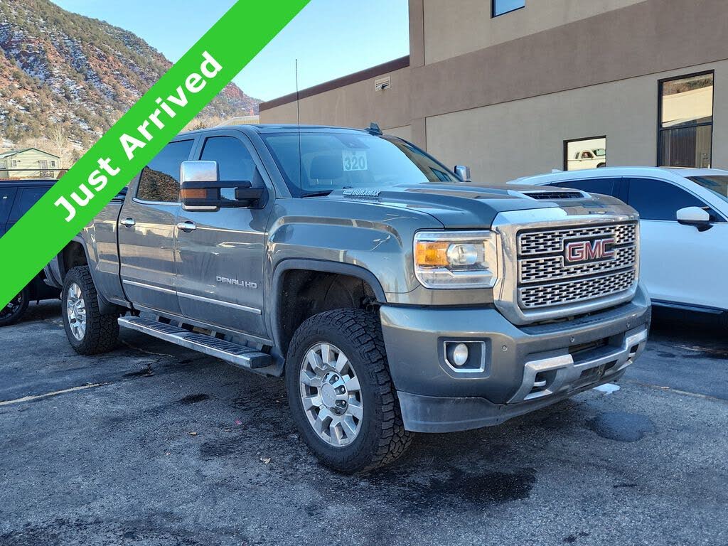 2018 GMC Sierra 2500HD Denali Crew Cab SB 4WD