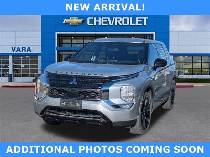 2022 Mitsubishi Outlander Black Edition FWD