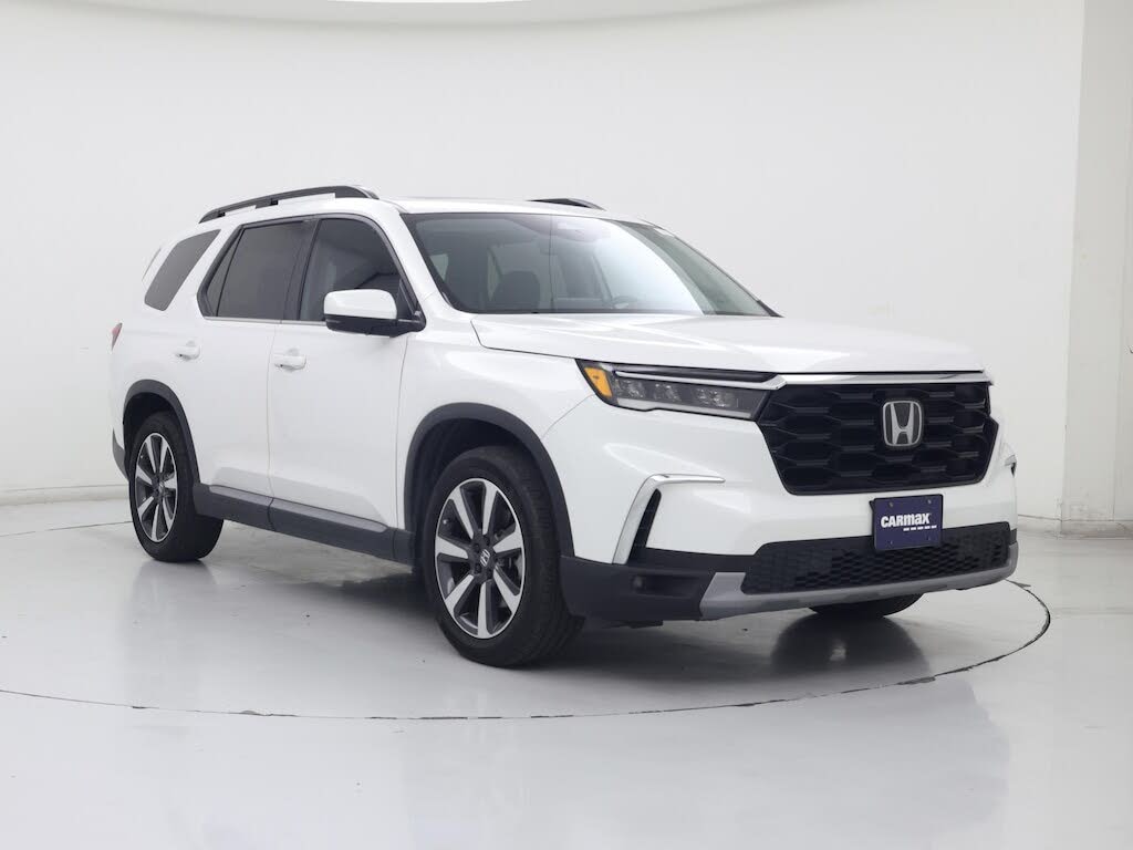 2025 Honda Pilot Touring FWD