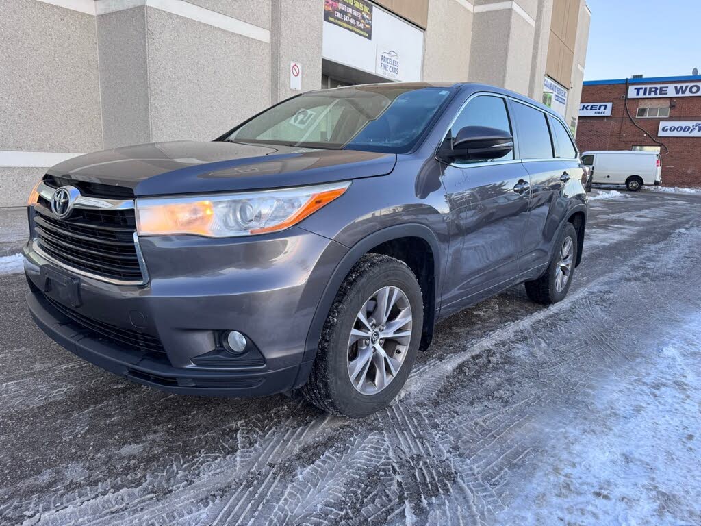 2016 Toyota Highlander LE