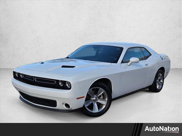 2022 Dodge Challenger SXT RWD