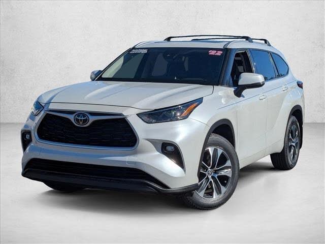 2022 Toyota Highlander XLE AWD
